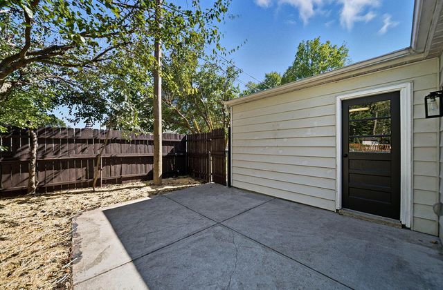 368 E College Avenue, Westerville, OH 43081