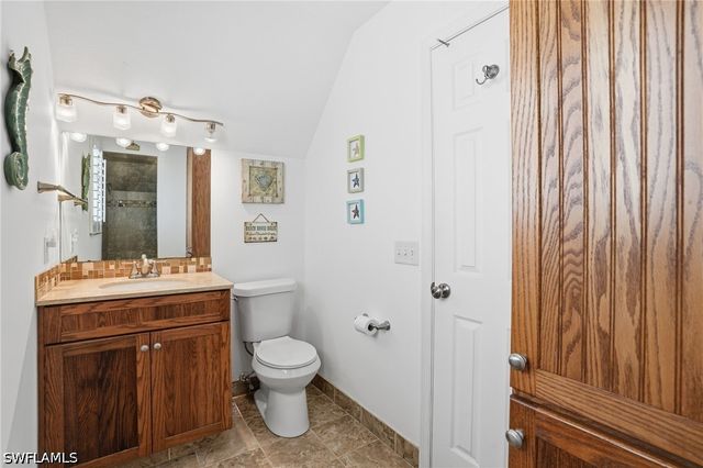 850 Oak ST, Fort Myers Beach, FL 33931