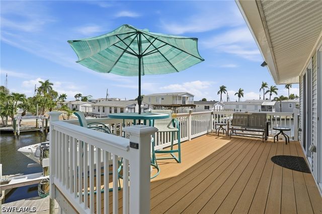 850 Oak ST, Fort Myers Beach, FL 33931