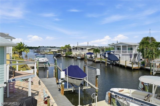850 Oak ST, Fort Myers Beach, FL 33931