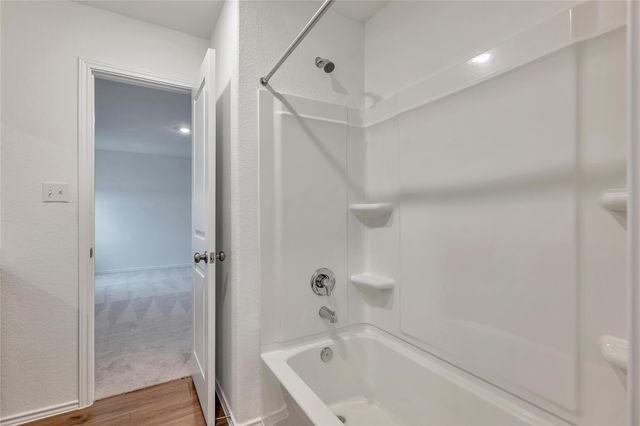 1207 Catfish LN, Bastrop, TX 78602