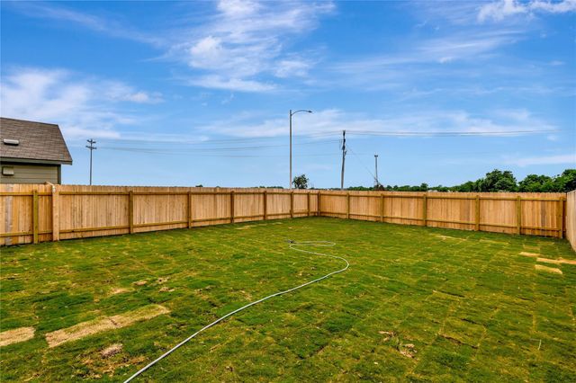 1207 Catfish LN, Bastrop, TX 78602