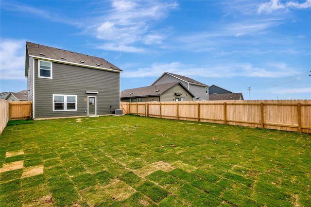 1207 Catfish LN, Bastrop, TX 78602