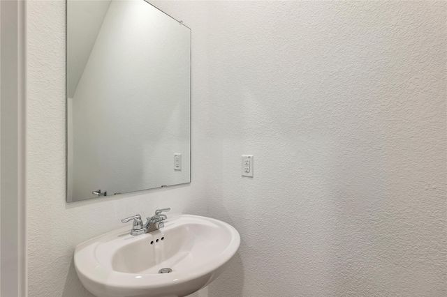 1207 Catfish LN, Bastrop, TX 78602