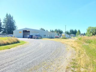 6881 E 5th Place, Lynden, WA 98264