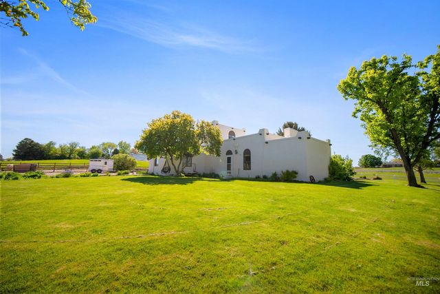 6144 E Deer Flat Road, Kuna, ID 83634