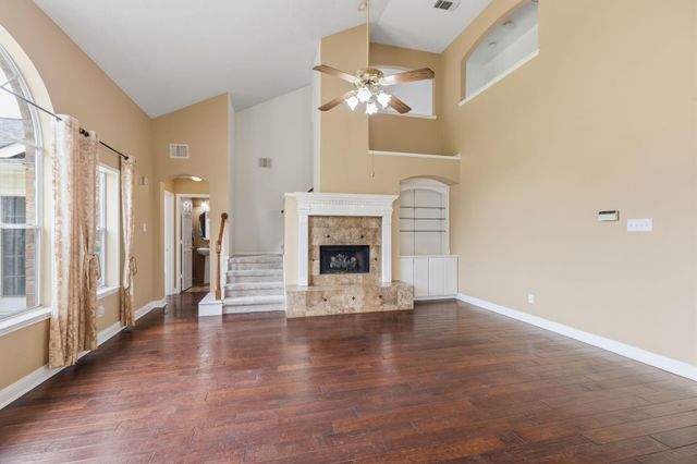 2718 Shelby Drive, Pearland, TX 77584