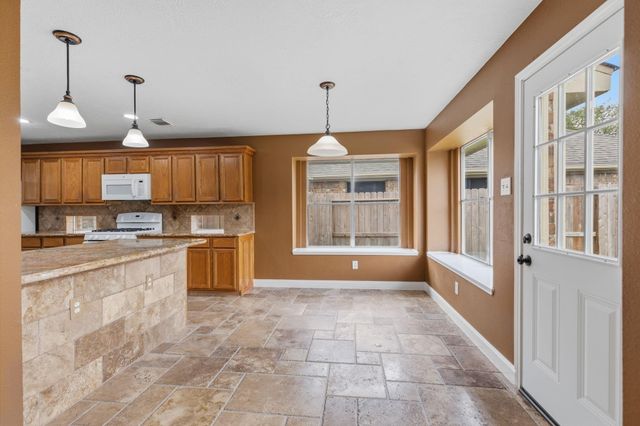 2718 Shelby Drive, Pearland, TX 77584