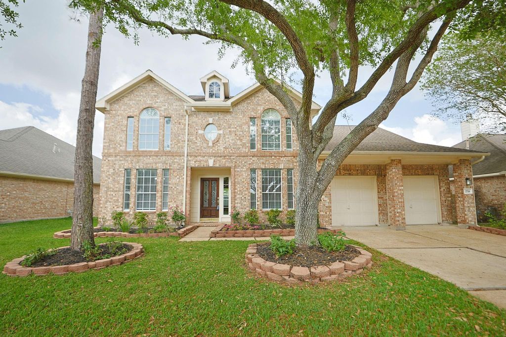 2718 Shelby Drive, Pearland, TX 77584