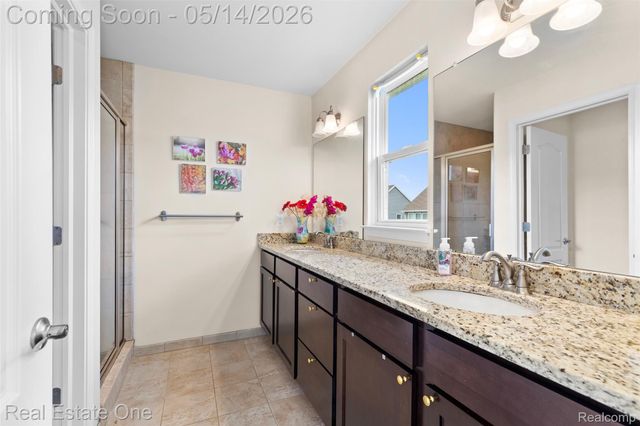 36950 Everett Drive, Westland, MI 48185
