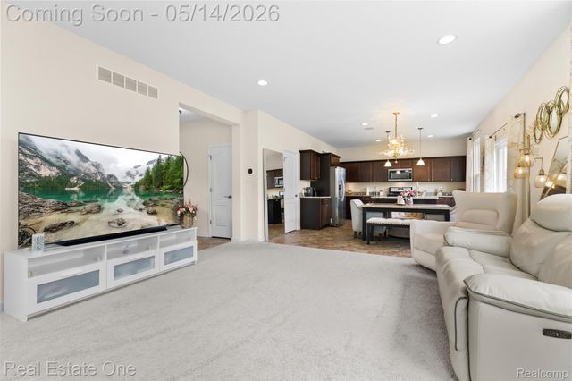 36950 Everett Drive, Westland, MI 48185