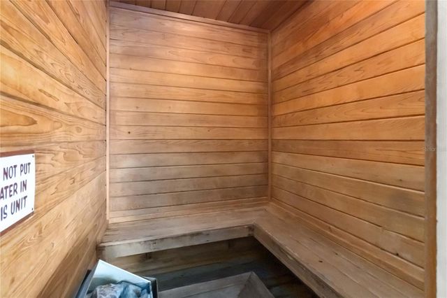 2040 ROYAL BAY BOULEVARD 30, Kissimmee, FL 34746