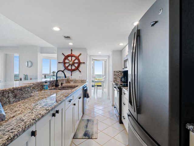 2700 N Hwy A1a 304, Hutchinson Island, FL 34949