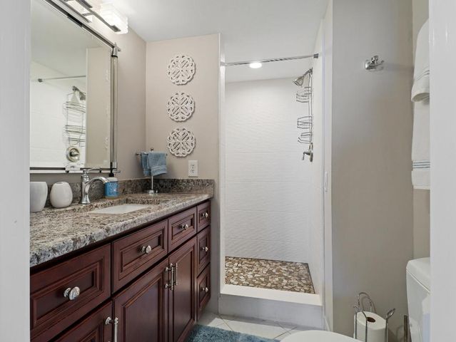 2700 N Hwy A1a 304, Hutchinson Island, FL 34949