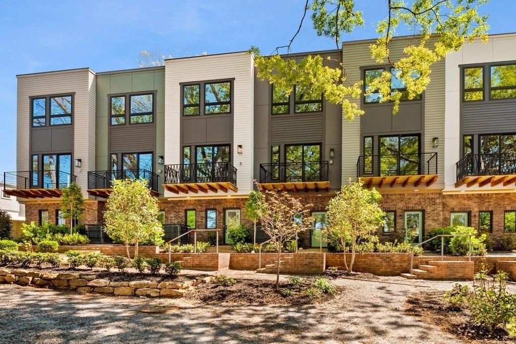 2199 Lenox NE Road 14, Atlanta, GA 30324