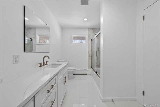 50 Oakcrest Avenue, Middle Island, NY 11953