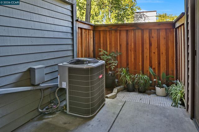 1680 San Miguel Dr, Walnut Creek, CA 94596