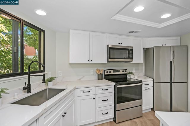 1680 San Miguel Dr, Walnut Creek, CA 94596