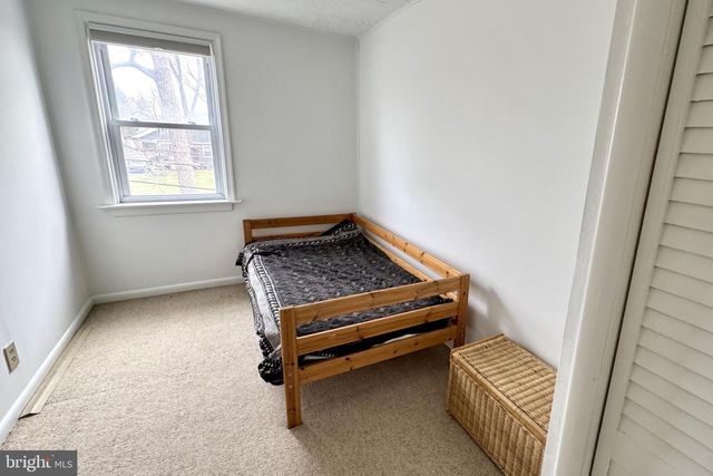 61 GREENHILL RD, Media, PA 19063