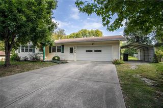 2825 Broadway Terrace, Leavenworth, KS 66048