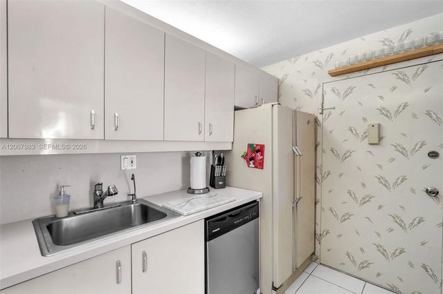 2030 S Ocean Drive 212, Hallandale Beach, FL 33009