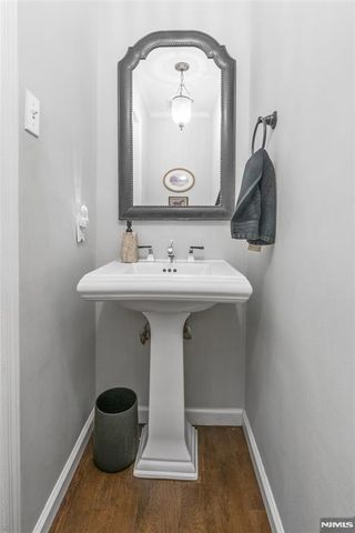 20 Dwight Street, Wayne, NJ 07470