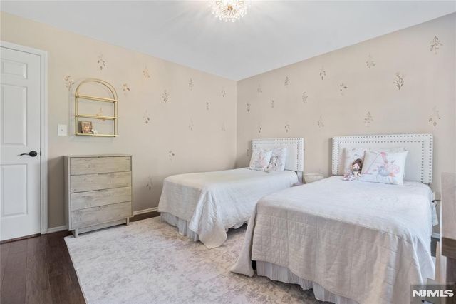 20 Dwight Street, Wayne, NJ 07470