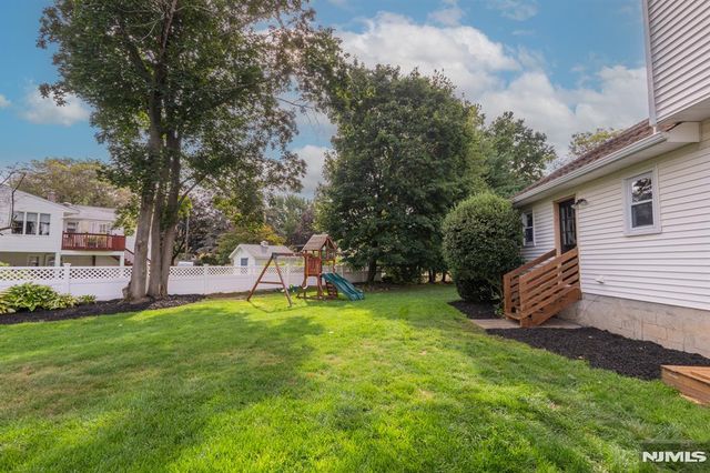 20 Dwight Street, Wayne, NJ 07470