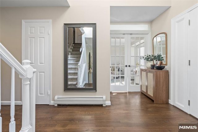 20 Dwight Street, Wayne, NJ 07470