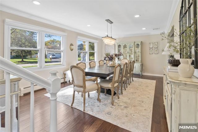 20 Dwight Street, Wayne, NJ 07470