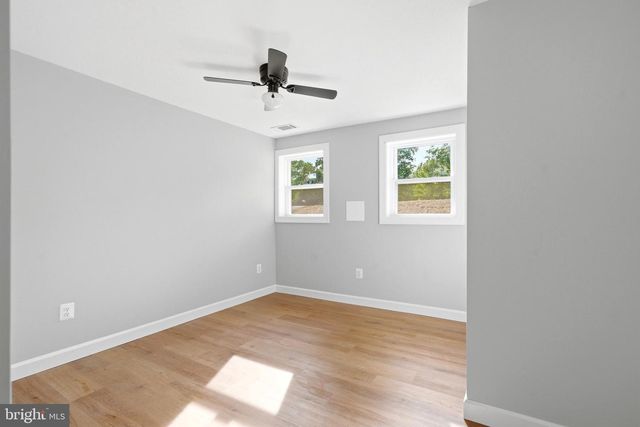29778 OAK RD, Mechanicsville, MD 20659