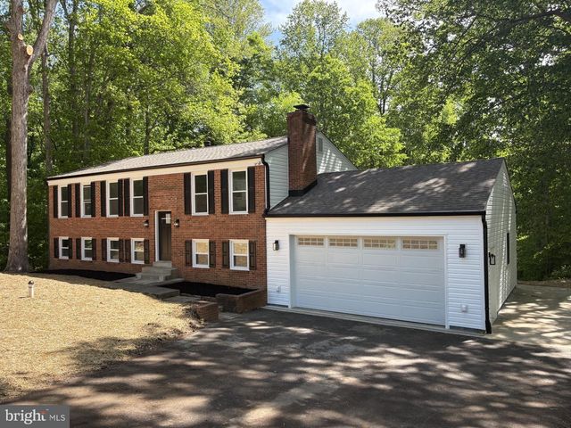 29778 OAK RD, Mechanicsville, MD 20659