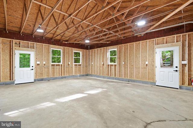 29778 OAK RD, Mechanicsville, MD 20659