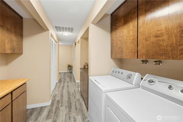 762 Hilltop Avenue, Kent, WA 98031