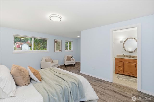 762 Hilltop Avenue, Kent, WA 98031