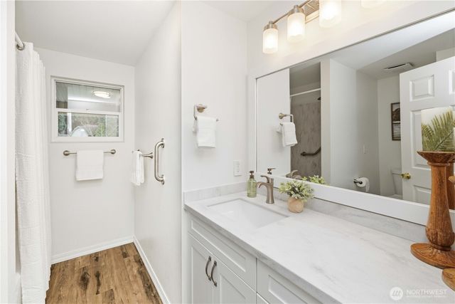 762 Hilltop Avenue, Kent, WA 98031