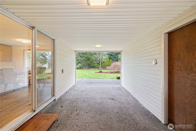 762 Hilltop Avenue, Kent, WA 98031