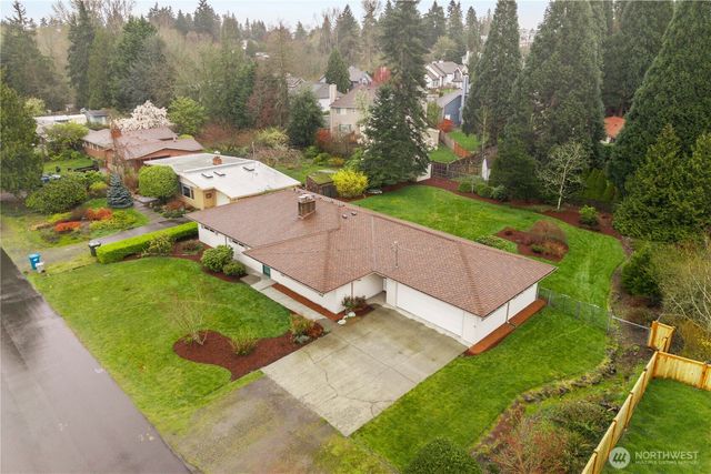 762 Hilltop Avenue, Kent, WA 98031
