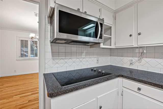 5006 Creekbend Drive, Houston, TX 77035