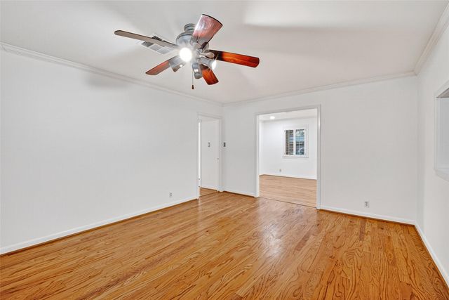 5006 Creekbend Drive, Houston, TX 77035
