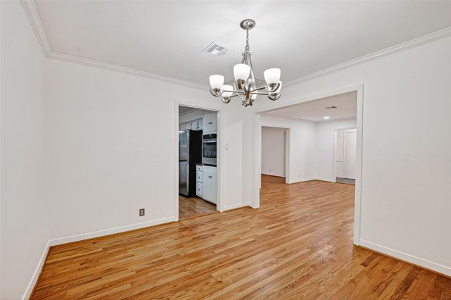 5006 Creekbend Drive, Houston, TX 77035