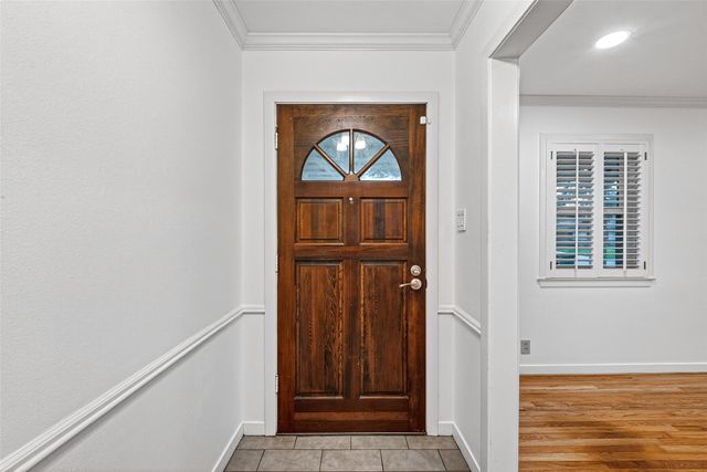5006 Creekbend Drive, Houston, TX 77035