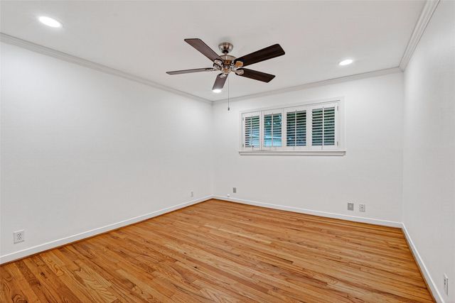 5006 Creekbend Drive, Houston, TX 77035