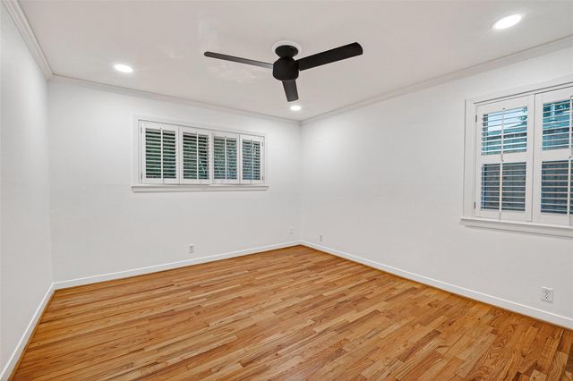 5006 Creekbend Drive, Houston, TX 77035