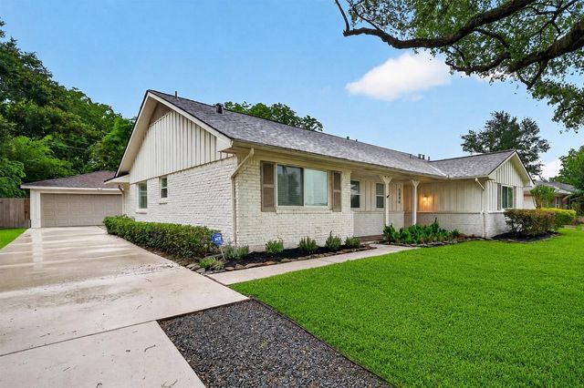 5006 Creekbend Drive, Houston, TX 77035