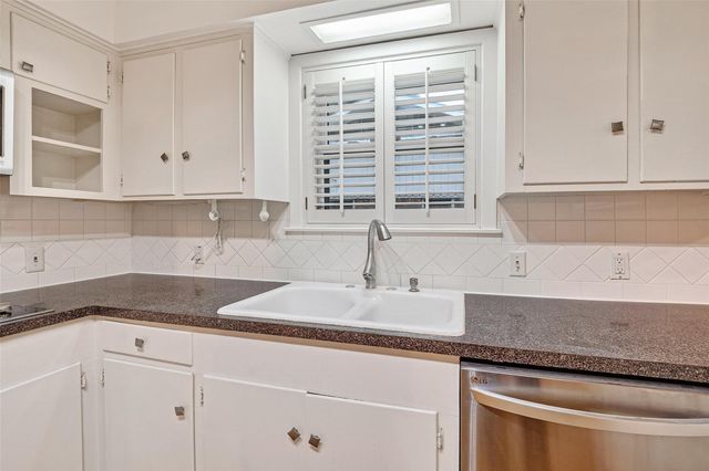 5006 Creekbend Drive, Houston, TX 77035