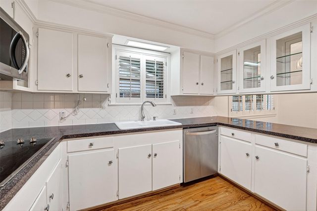 5006 Creekbend Drive, Houston, TX 77035