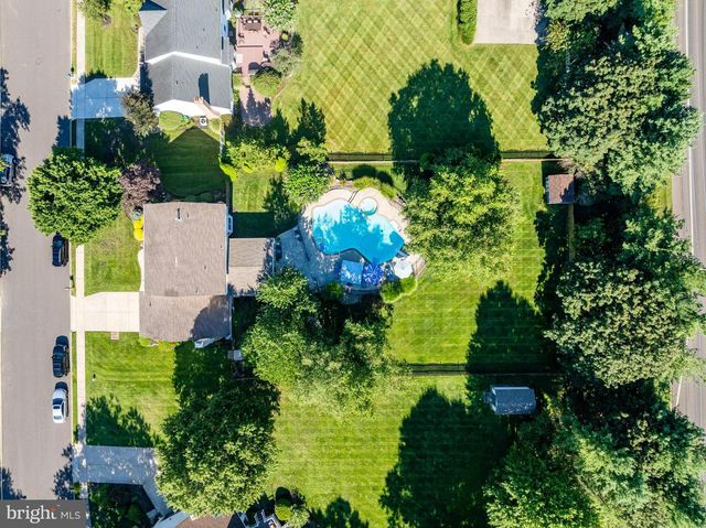 3 ABINGTON RD, Mount Laurel, NJ 08054