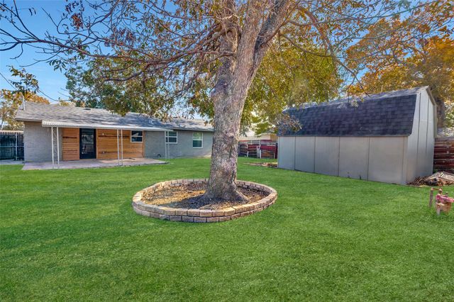 13421 Glenside Drive, Farmers Branch, TX 75234