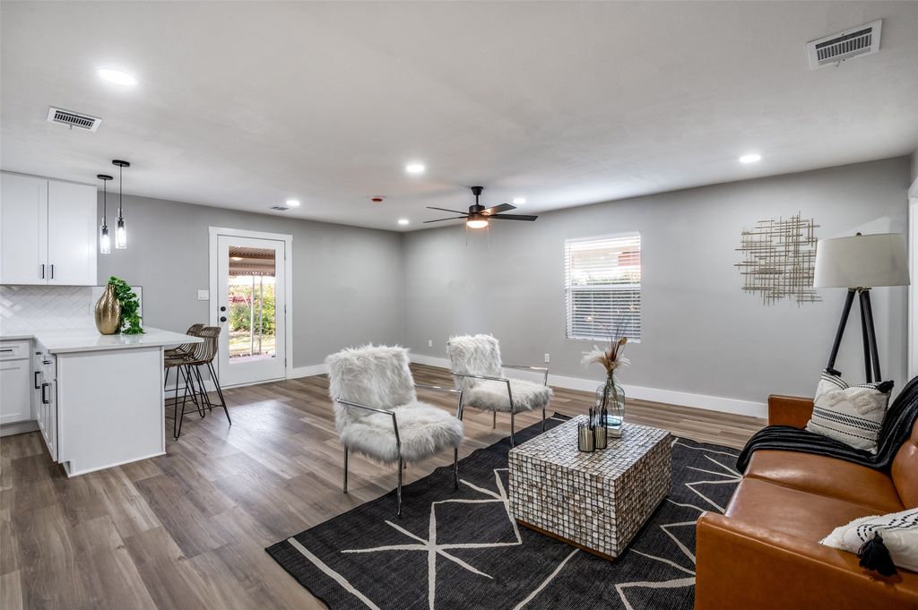 13421 Glenside Drive, Farmers Branch, TX 75234